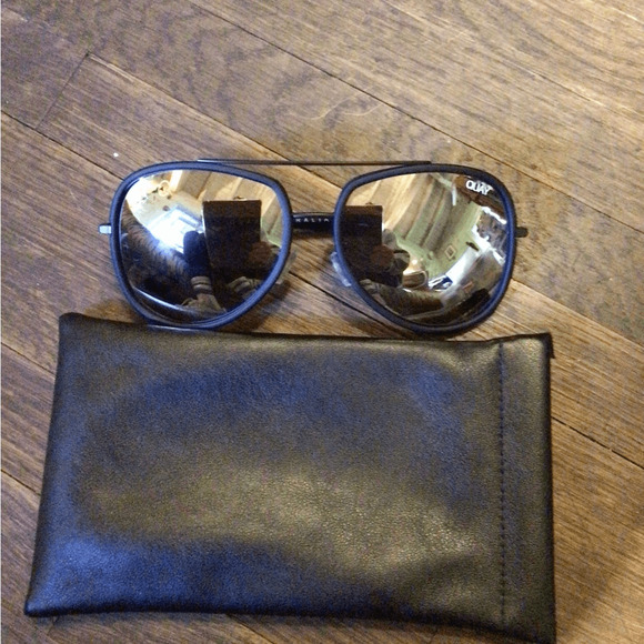 NEW! Quay RARE Needing fame aviators